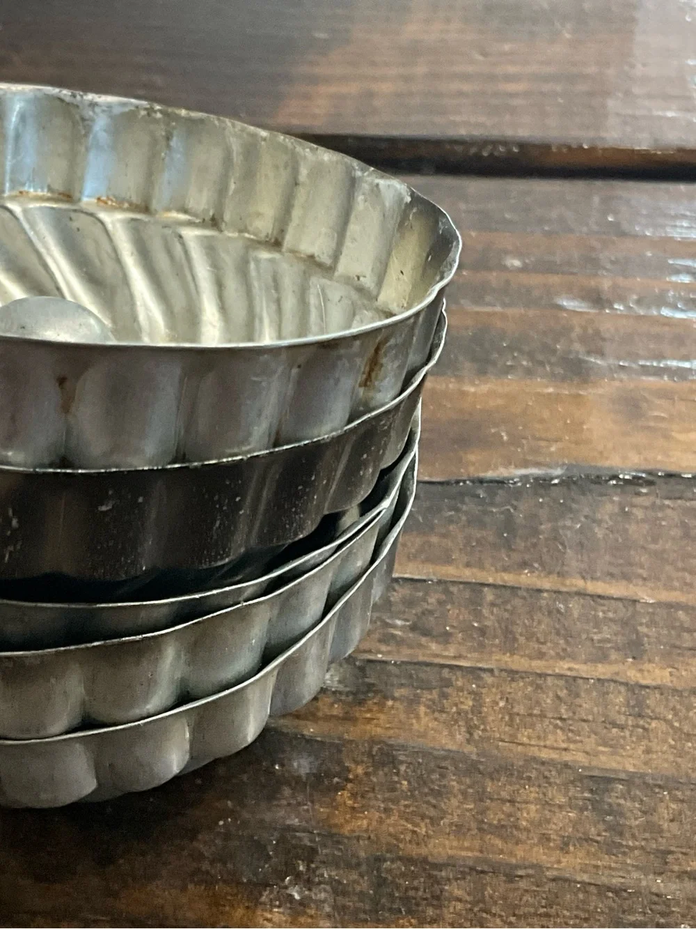 Vintage Lot of 5 Mini Bundt Jello Aluminum Pans Tins Swirl 3.75”